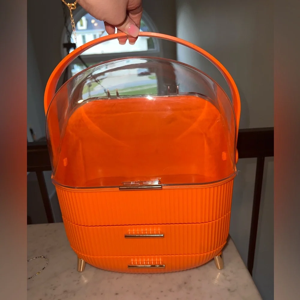 Super cute vanity makeup/skincare organizer!! 🩷